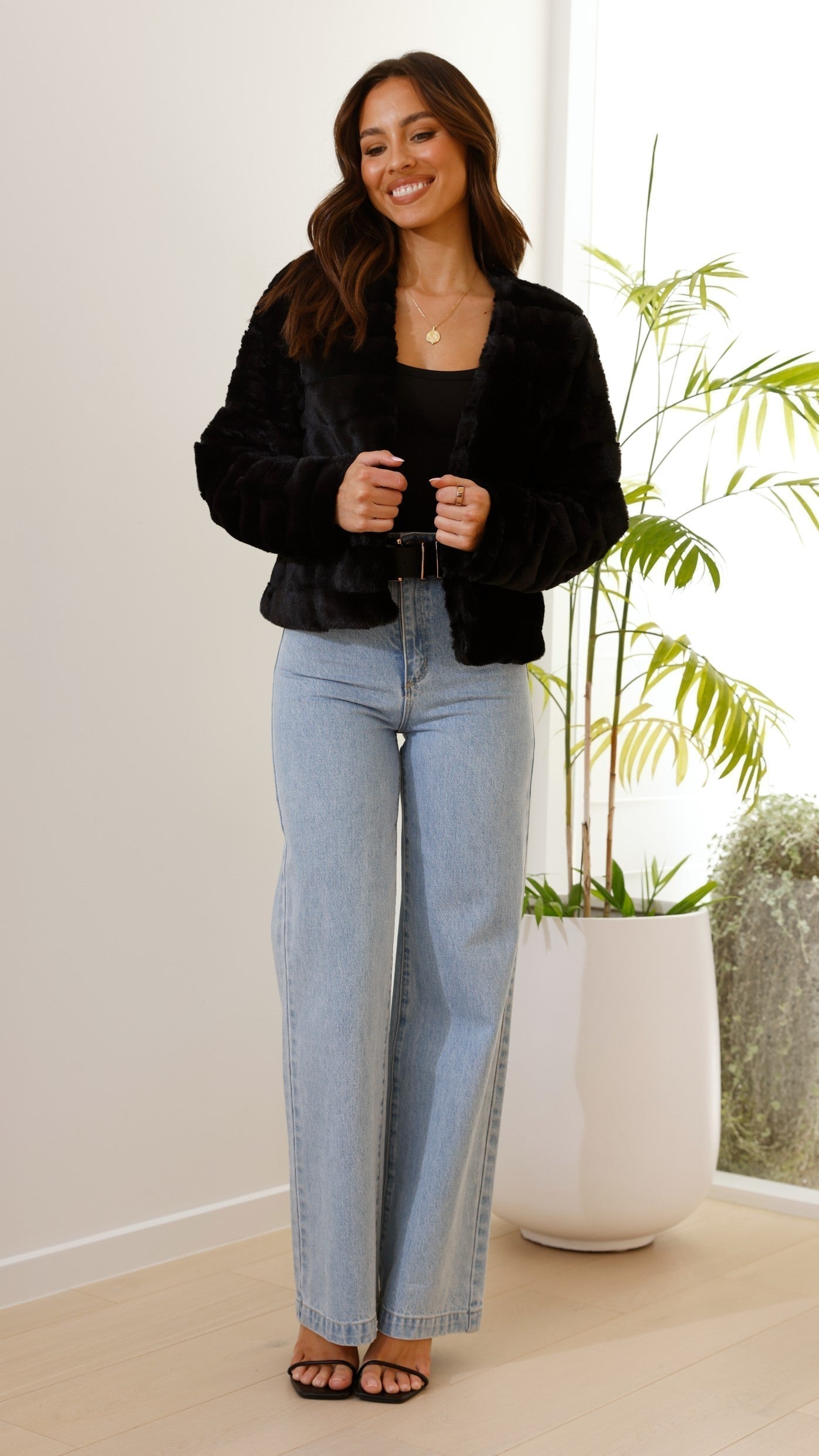 Nancy | Women's Cropped Faux Fur Jacket - Image 7