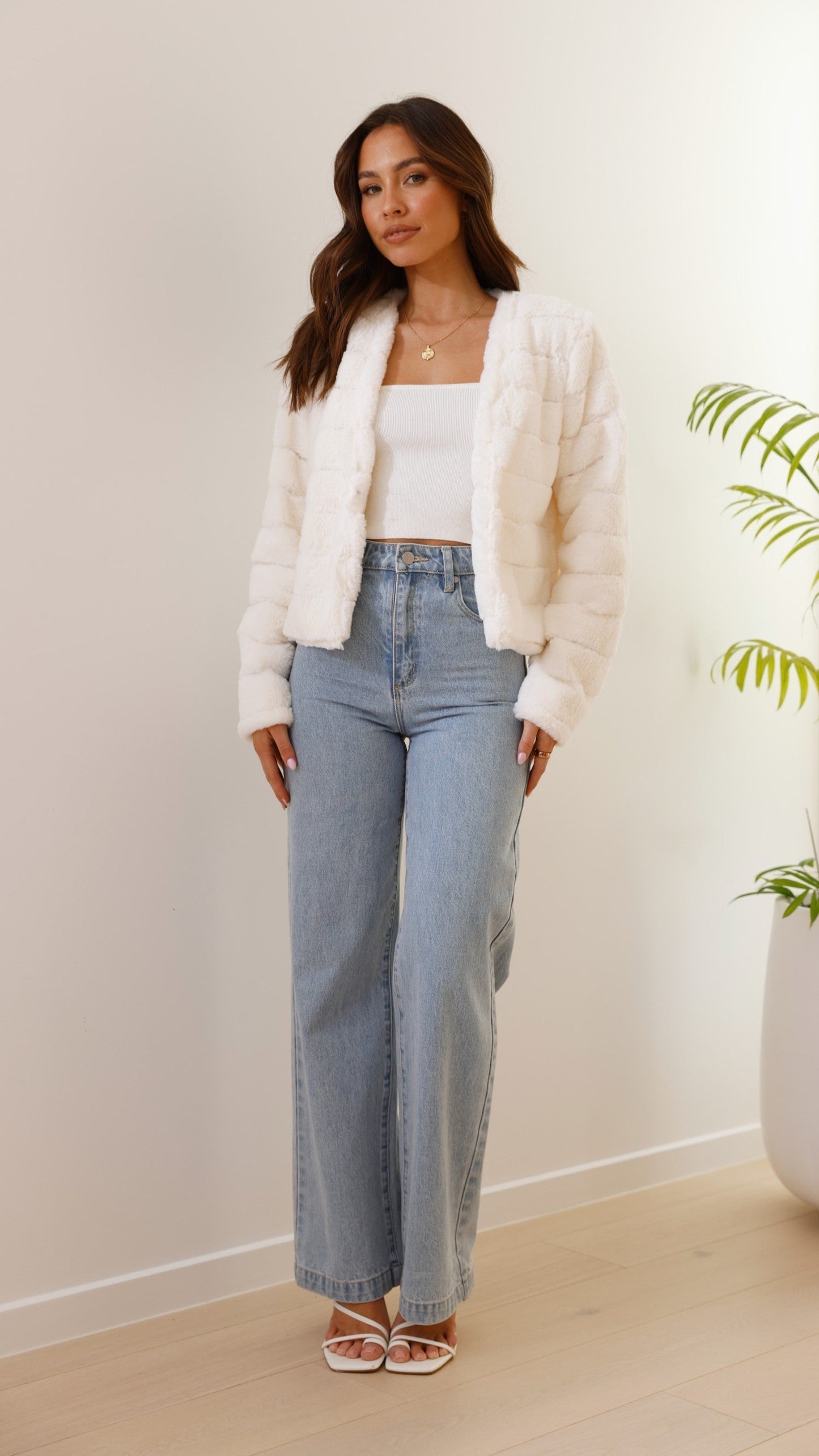 Nancy | Women's Cropped Faux Fur Jacket - Image 2