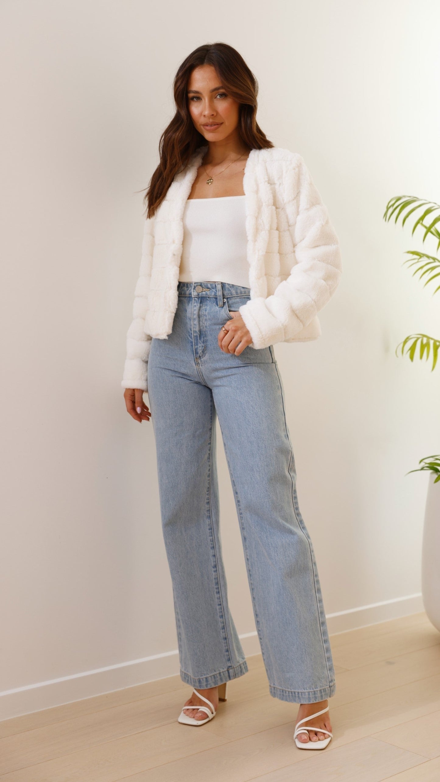 Nancy | Women's Cropped Faux Fur Jacket - Image 5