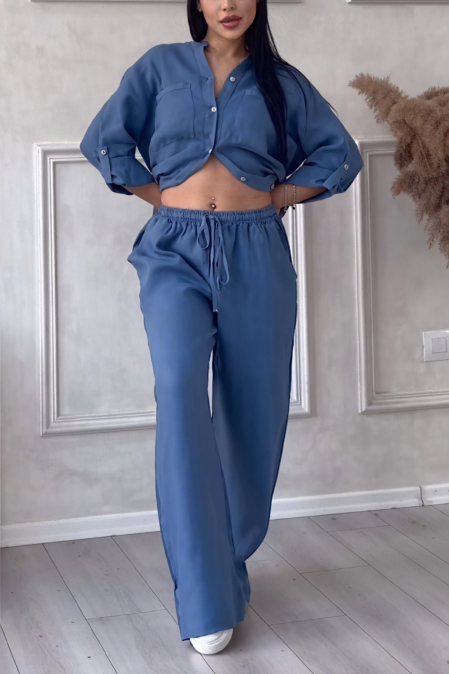 Regina | Timeless Ensemble: Style and Comfort Combined - Image 11