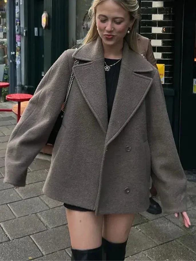 Alison | Women's Oversized Coat - Image 4