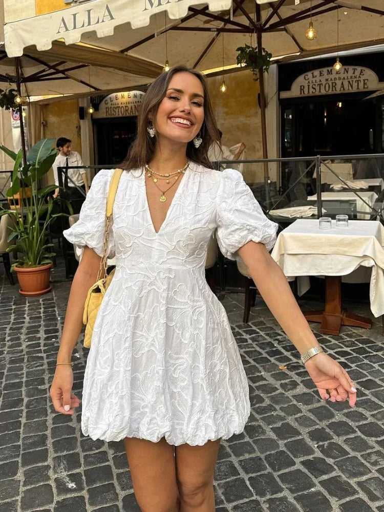 Nicolette | Romantic Floral Dress for Effortless Style - Image 3