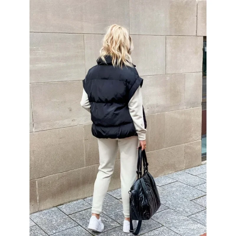 Raegan | Women's Quilted Sleeveless Vest - Image 2