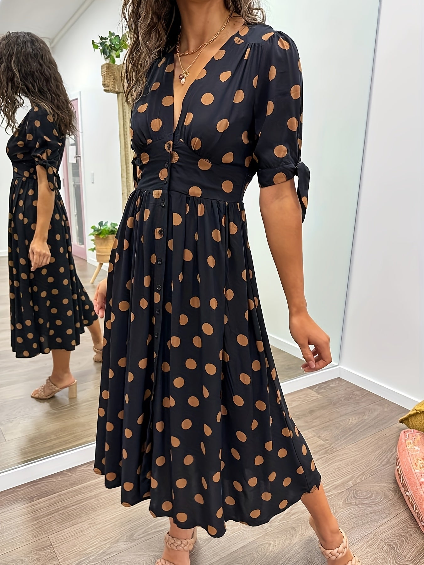Jade | Chic Polka Dot Midi Dress for Every Occasion - Image 3