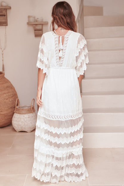 Dianna | Elegant Bungalow Maxi Dress for Every Occasion - Image 5