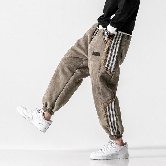 Vince | Casual Fleece-Lined Relaxed Fit Joggers for Stylish Streetwear - Image 1