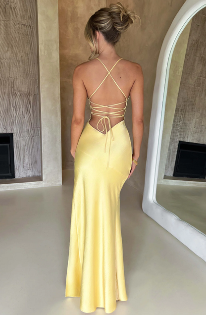 Lilly | Elegant MARIELLA Maxi Dress with Thigh-High Slit - Image 2