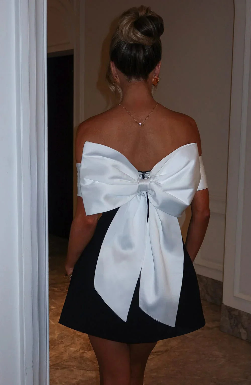 Jessica | Elegant Noir Mini Dress with Modern Bow Detail - Image 9