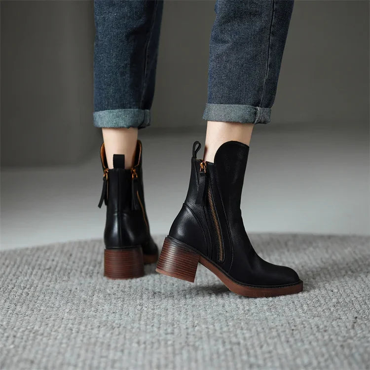 Image of Sandra | Orthopedic Boots