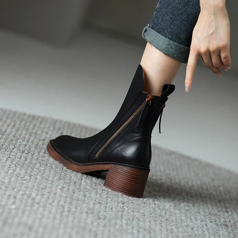 Image of Sandra | Orthopedic Boots