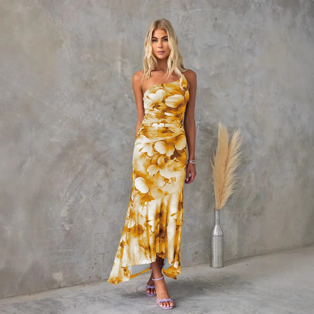 Katherine | Elegant Floral Xanthe Midi Dress for Warm Weather - Image 9