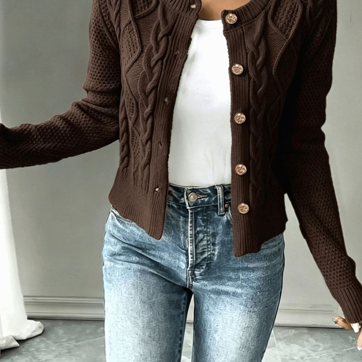 Women's Cable-Knit Button-Front Cropped Cardigan