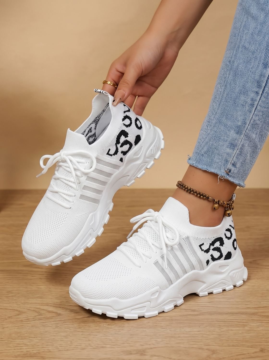 Women's Orthopedic Lace-Up Chunky Sole Mesh Sneakers